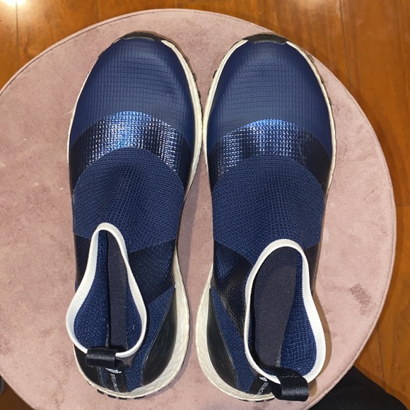 ADIDAS BY STELLA MCCARTNEY
ULTRABOOST X ALL TERRAIN S. Size 8.5 - Picture 6 of 6